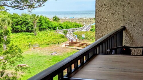 ThisIsOceanfrontLuxury 2BR/2BACondo with Breakfast Groceries