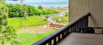 ThisIsOceanfrontLuxury 2BR/2BACondo with Breakfast Groceries