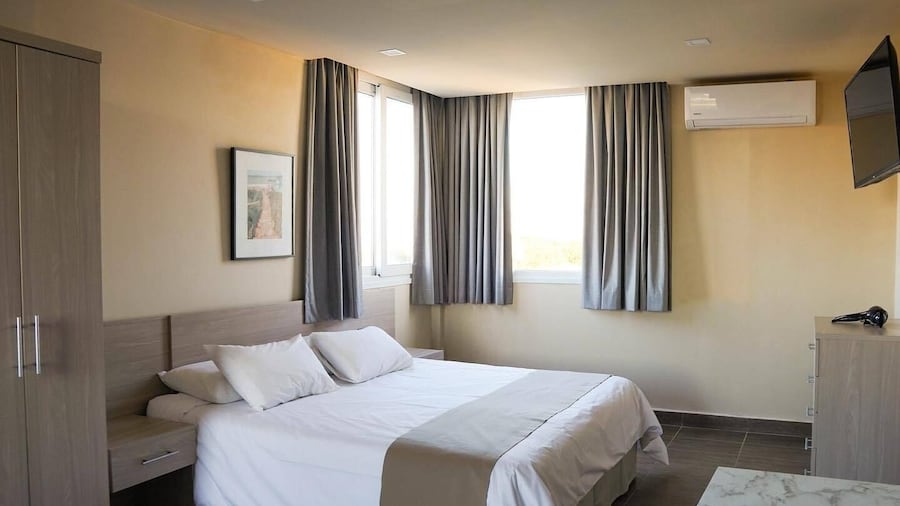 Solana Apart Hotel