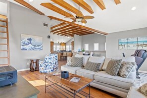 Smart TV, DVD player