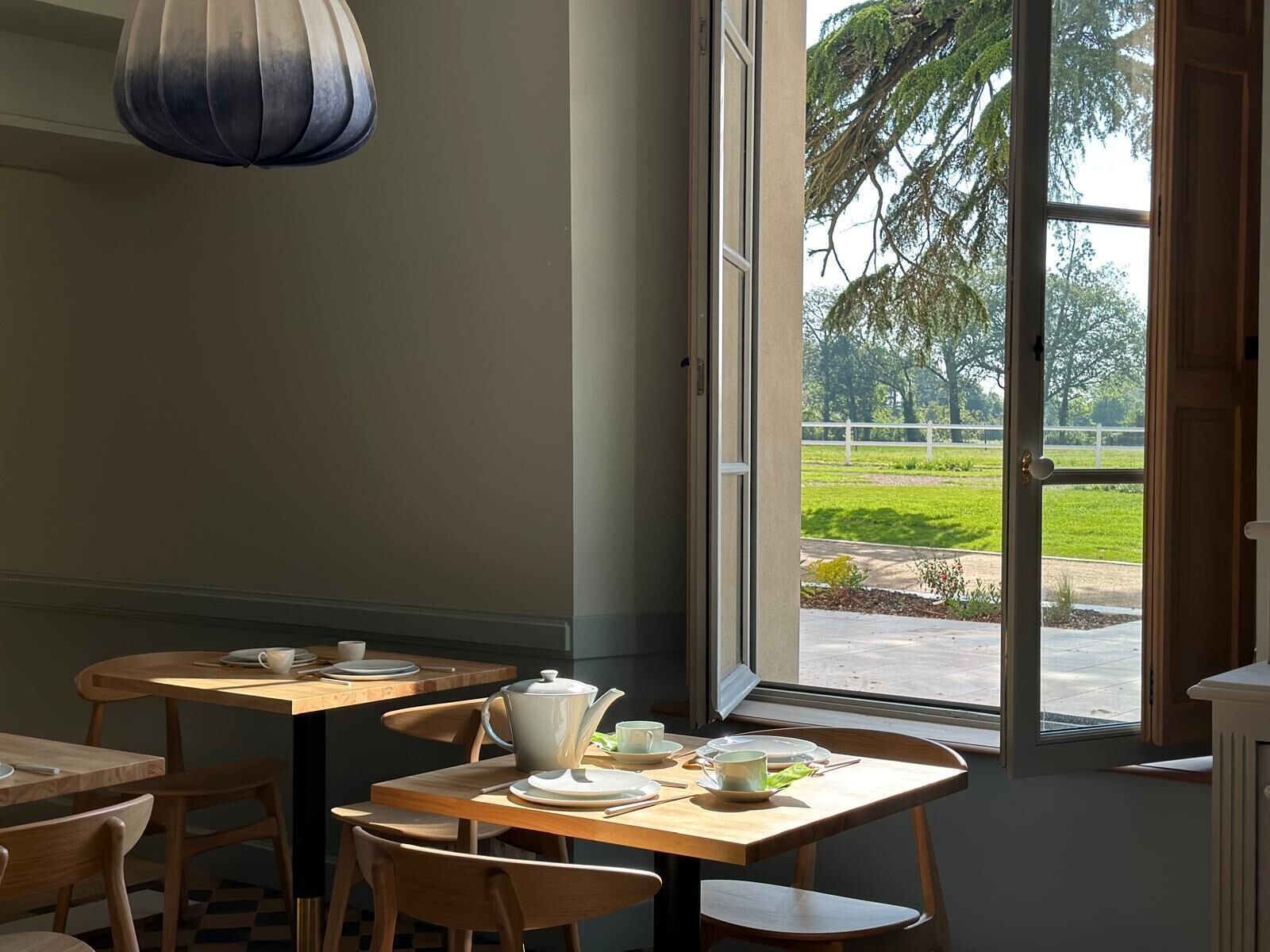 Café da manhã continental todos os dias mediante uma taxa