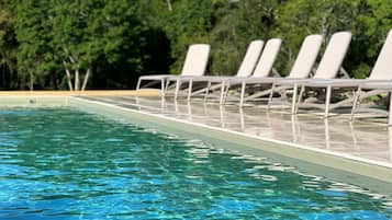 Piscina stagionale all'aperto