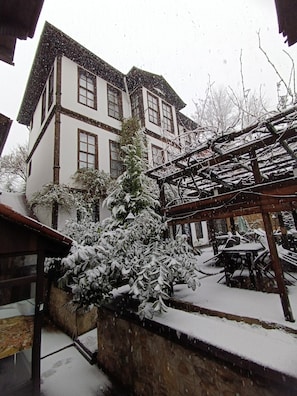 Fachada da propriedade