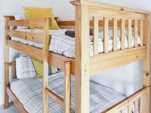 2 quartos, Wi-Fi de cortesia, roupa de cama