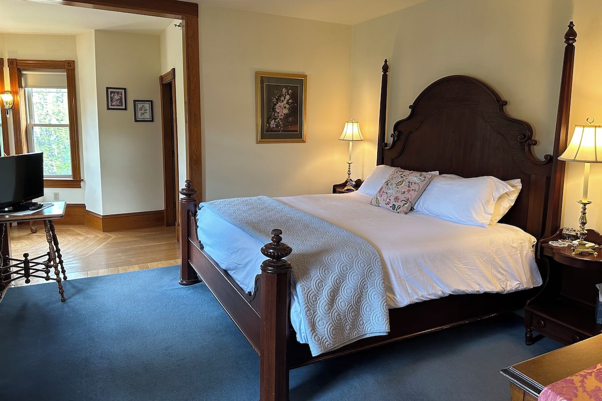 1 habitación, decoración personalizada y muebles diferentes