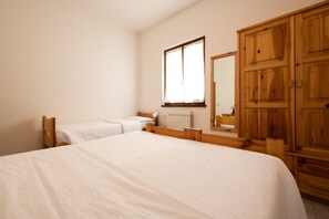 1 室のベッドルーム、WiFi