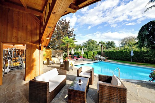 Chalet '6 65m²' mit Bergblick, Gemeinschaftspool und WLAN