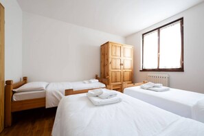 3 bedrooms, Internet