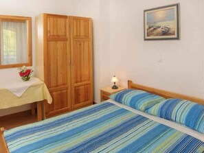 3 bedrooms, free WiFi - Holiday apartment with balcony (Poreč)