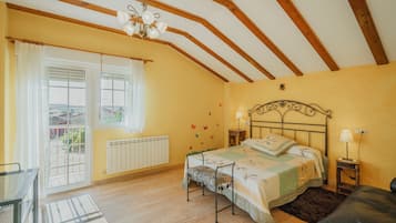 5 slaapkamers, een strijkplank/strijkijzer, beddengoed