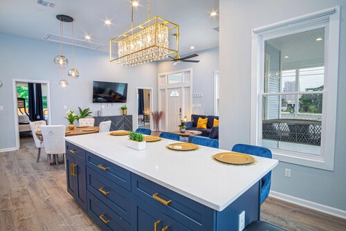 Trendy Historical Home Near Downtown Attractions