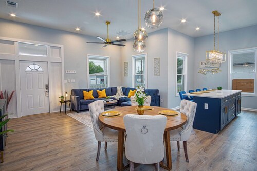 Trendy Historical Home Near Downtown Attractions