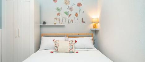 1 bedroom, free WiFi, bed sheets