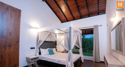 Luxurious Villa near the Airport