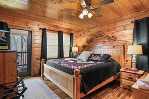 2 bedrooms, iron/ironing board, free WiFi, bed sheets - Near Dollywood*Easy Access Roads*Jacuzzi*Pool Table (SEVIERVILLE)