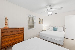 2 bedrooms, travel crib, free WiFi, bed sheets