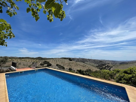 Pool. Holiday Home 'Casa Rural Las Cales' with Mountain View, Private Pool and Wi-Fi