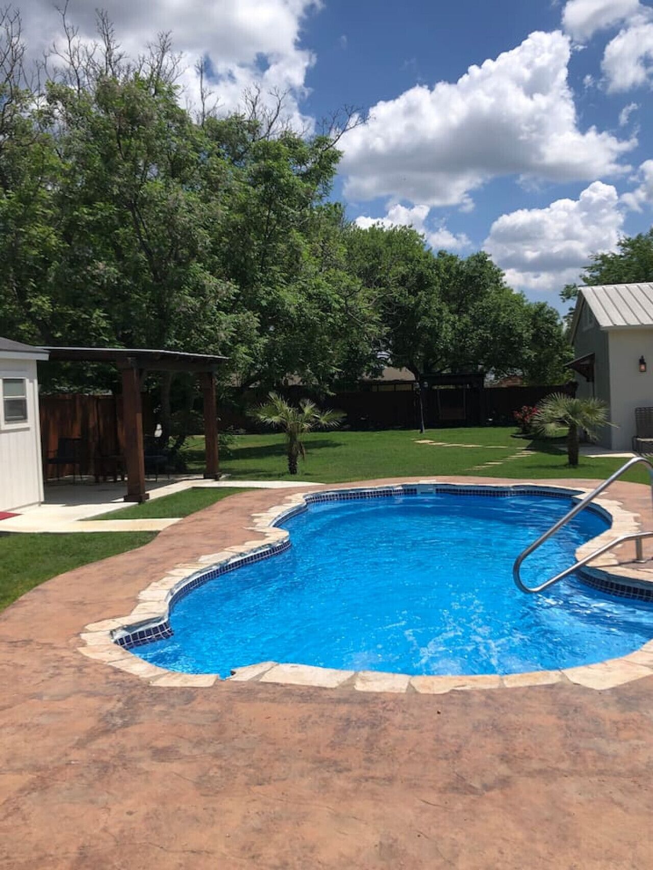 Unique Property with Pool and games - E