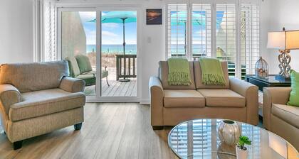 ✨Stunning Beachfront 3BR with Immaculate Views - Largo Mar 106✨