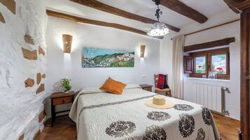 3 bedrooms, free WiFi, bed sheets