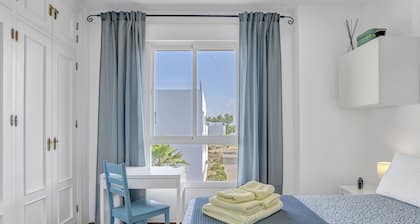 Apartment 'Casa Vir' Ideal for Families with Private Terrace and Air Conditioning