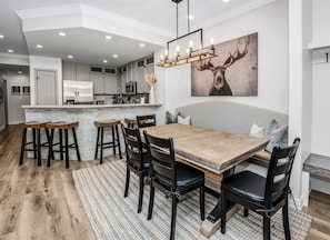 Dining - Highlands Slopeside | 3BR Ski-In/Ski-Out Corner Condo (Beaver Creek)
