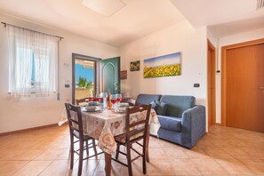 Dining - Residence Stella Maris - Appartamento Ester (San Pietro in Bevagna)