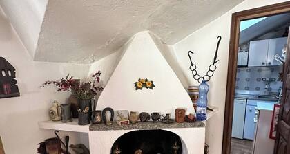 Apartment 'Trilocale Einaudi Bardonecchia' with Balcony and Wi-Fi