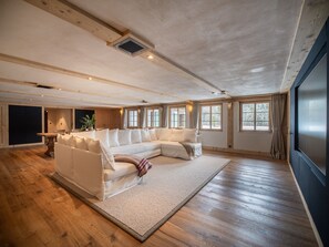 TV connectée, cheminée, imprimantes