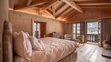 3 Schlafzimmer, Schreibtisch, Bügeleisen/Bügelbrett, WLAN