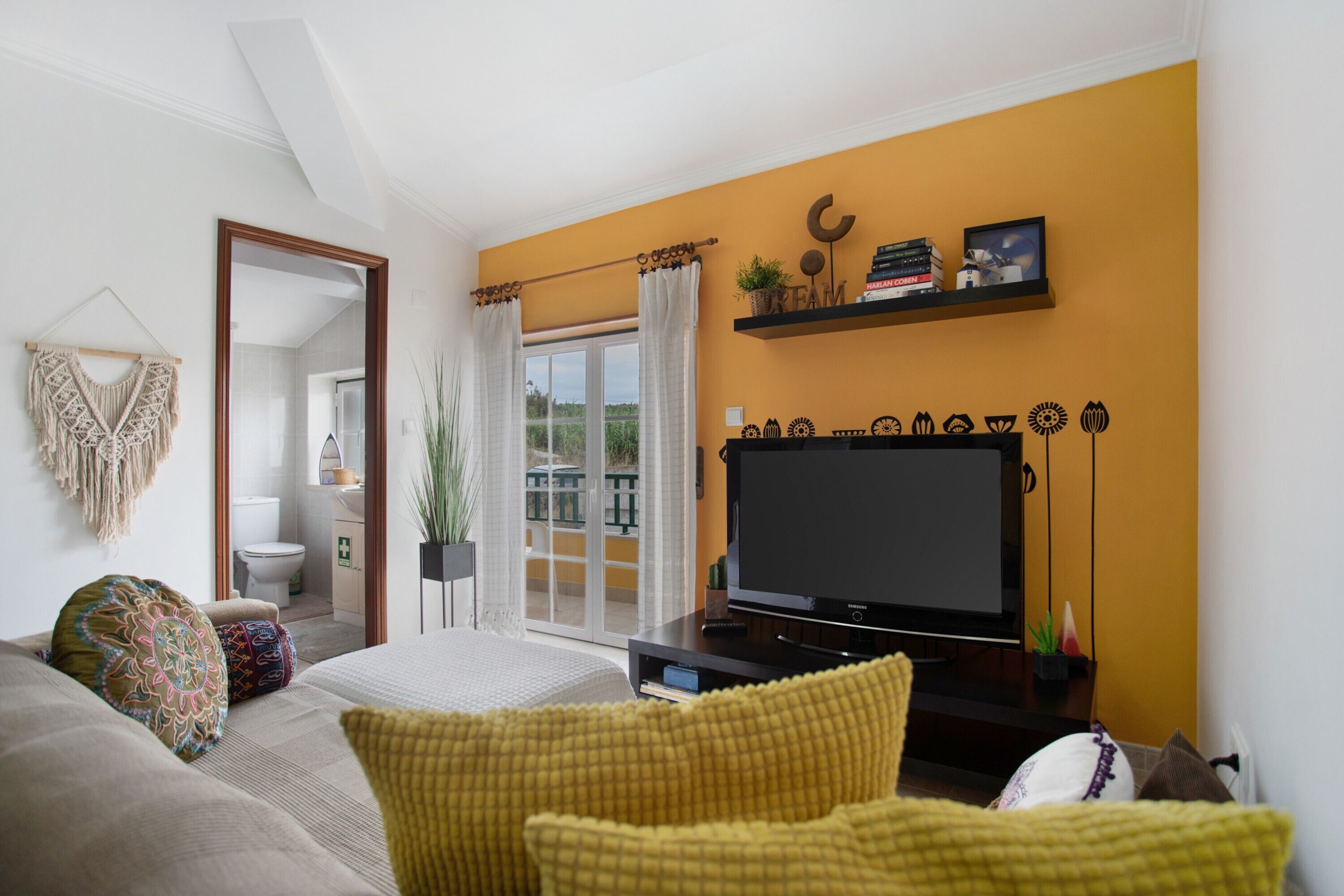 2 bedrooms, free WiFi, bed sheets