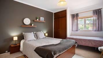 2 bedrooms, free WiFi, bed sheets