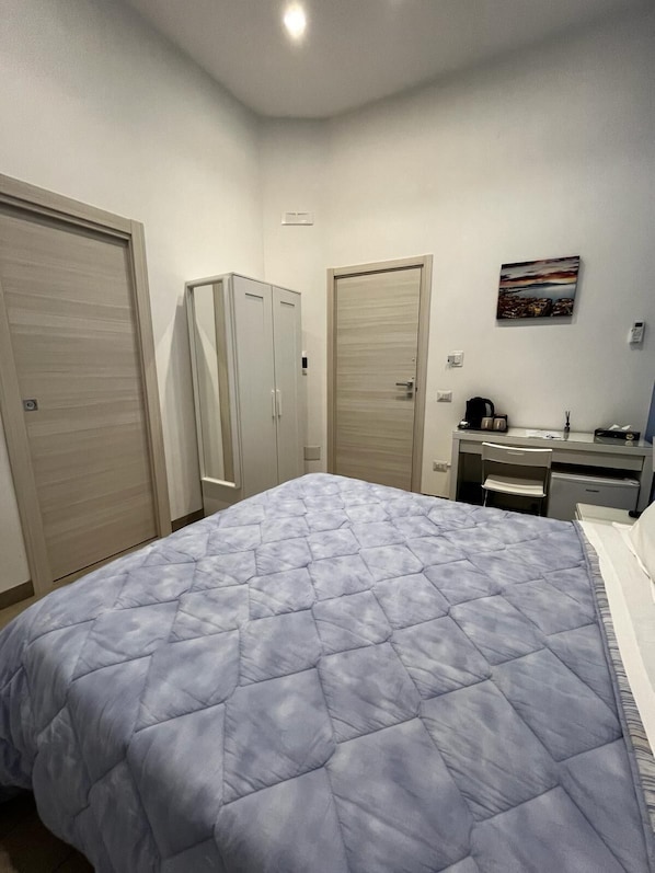 Classic-Doppelzimmer | Bügeleisen/Bügelbrett, kostenloses WLAN