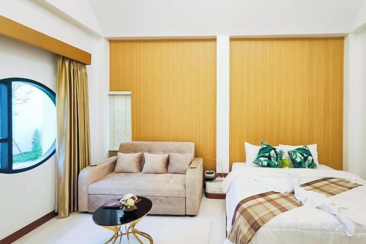 Egyptian cotton sheets, premium bedding, down comforters