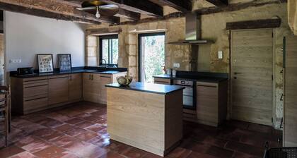 Les Hauts de Couze, vieilles pierres, pleine nature