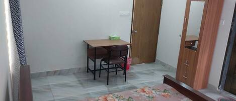 9 chambres, fer et planche Ă repasser, Wi-Fi, literie fournie