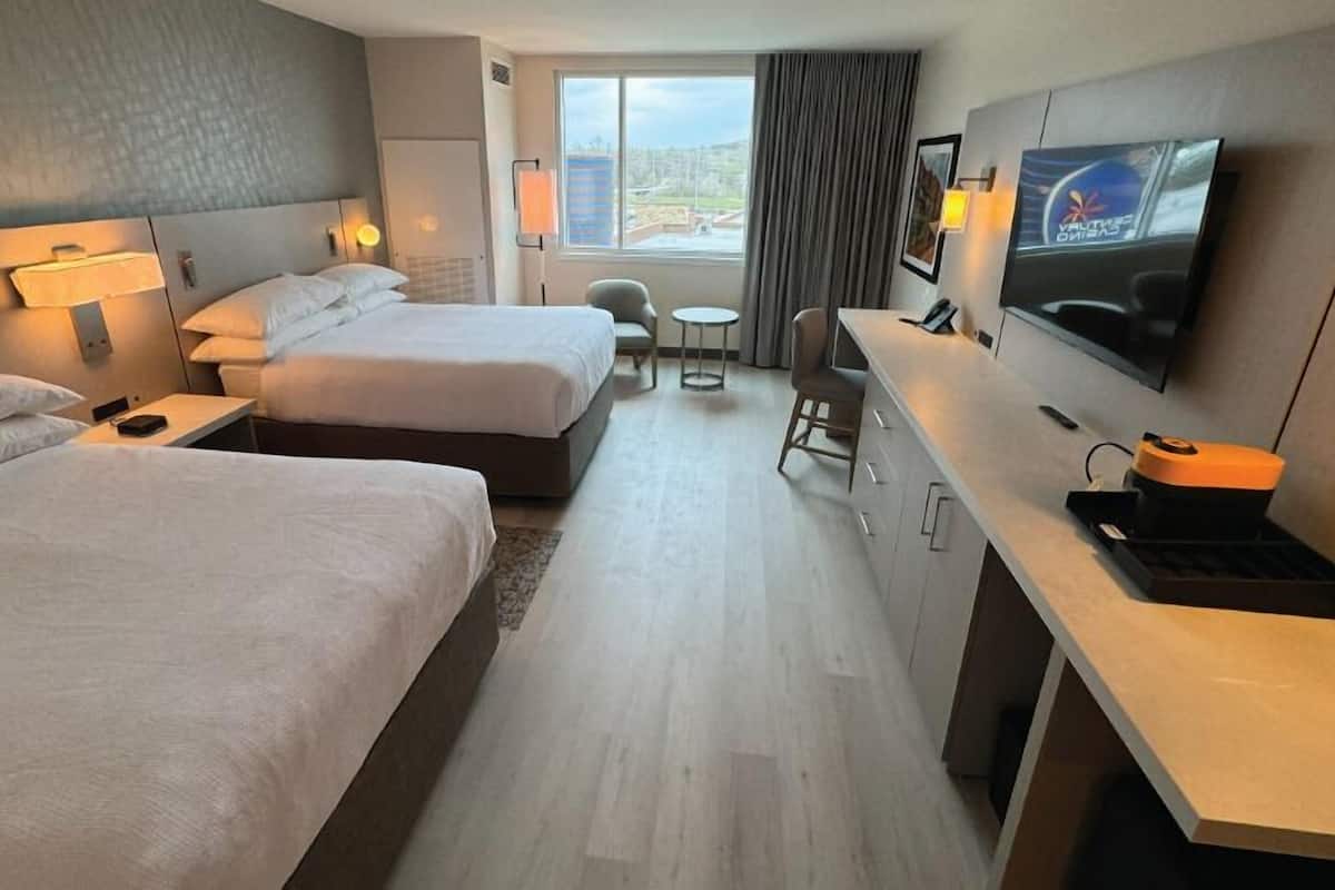 Premium bedding, pillowtop beds, in-room safe, desk