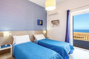 2 habitaciones, tabla de planchar con plancha, cuna de viaje y wifi