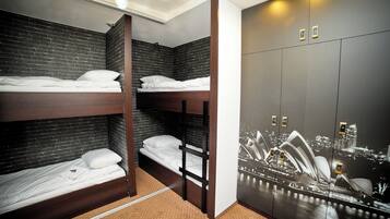 7 bedrooms, iron/ironing board, WiFi, bed sheets