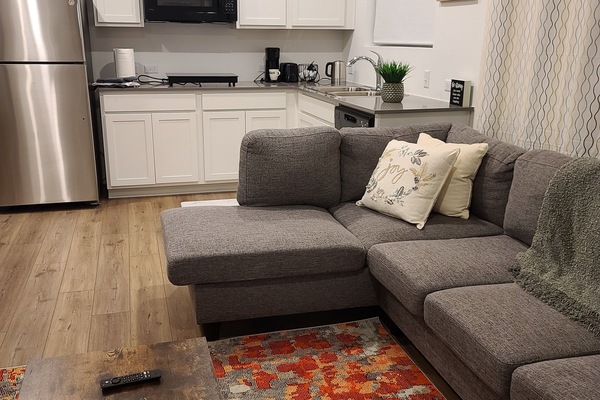 Smart TV, computer monitors