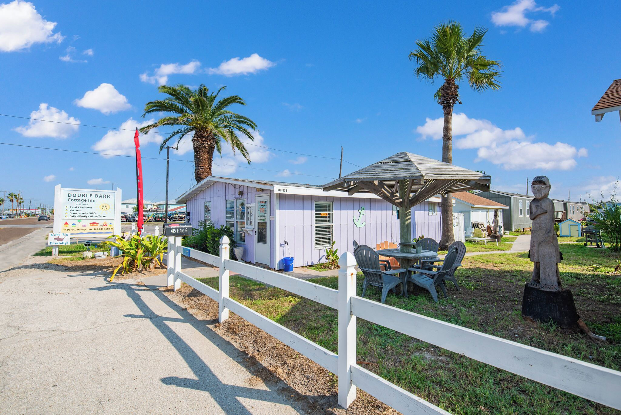 DB 13--"Aboat Time", 2 BR/1 Bath Cottage, Walk to Beach, Full Kitchen, Dogs OK!