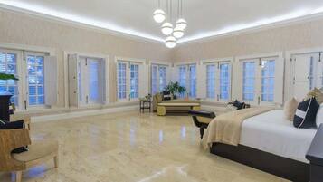 11 bedrooms, iron/ironing board, free WiFi, bed sheets