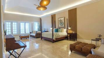 11 bedrooms, iron/ironing board, free WiFi, bed sheets