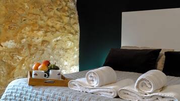 8 chambres, Wi-Fi gratuit, draps fournis