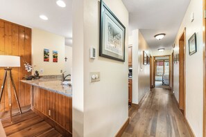 Apartment (2 Bedrooms) | Exterior