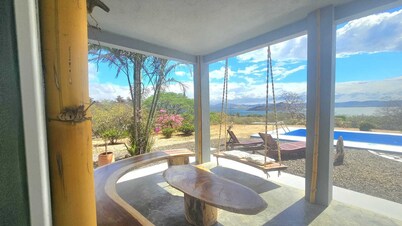 Cozy Seafront Retreat in a wonderful biological spot