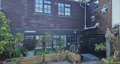Set in the heart of Lyme Regis in the conservation area of the old town
