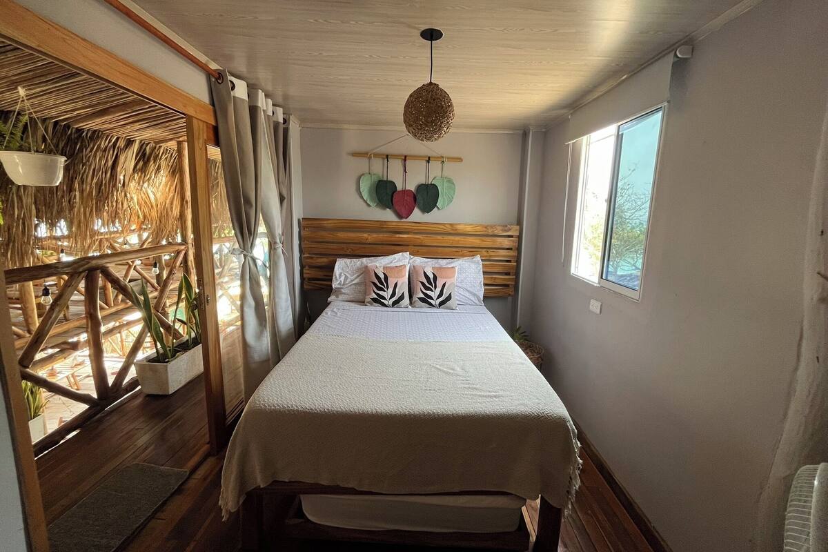 Kamar Double Standar, kamar mandi pribadi, tepi pantai | Wi-Fi gratis