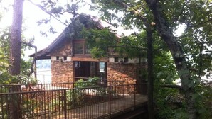 Unclassified image, 4 of 20, button - Spectacular home for special occasion!  (Russellville)
