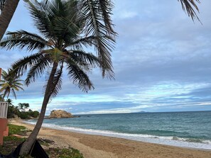 Camastros y toallas de playa 